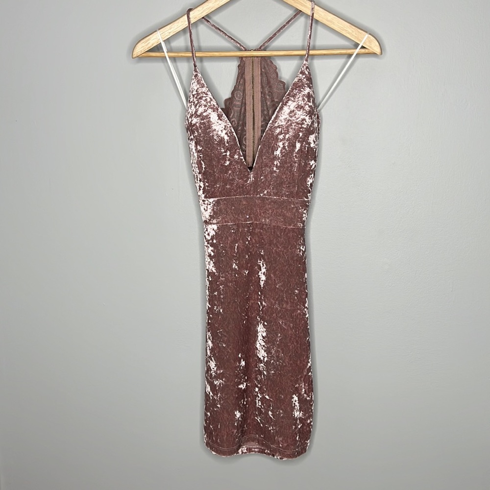 G by guess velvet mini dress in mauve women’s size XS - Picture 3 of 8